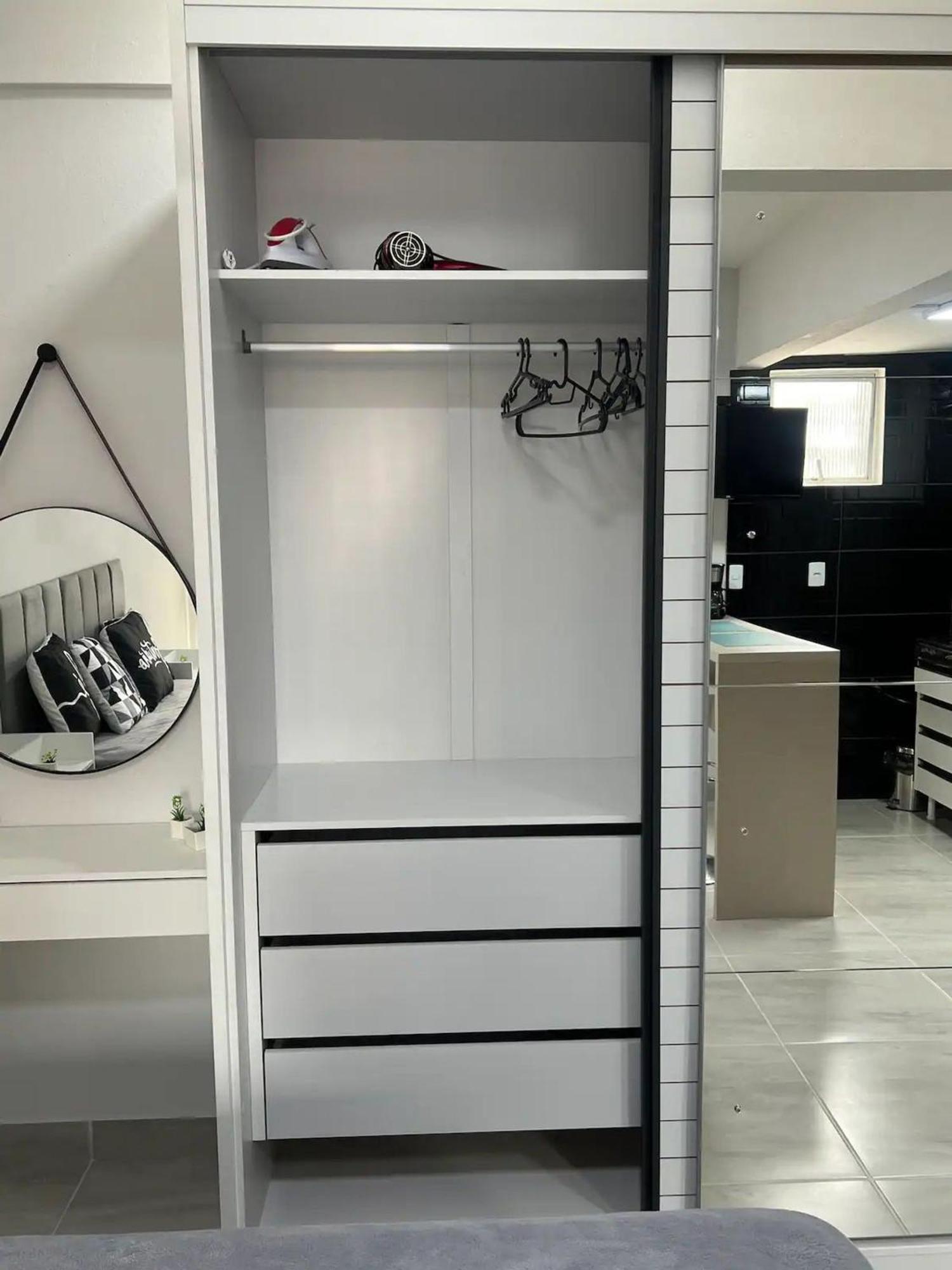 Loft Na Av. Meia Praia,