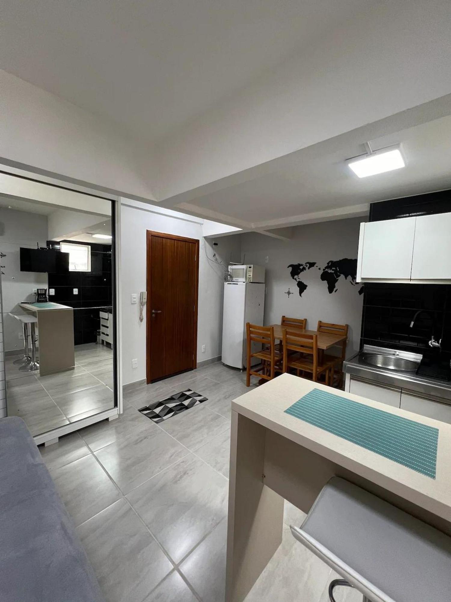Apartment Loft Na Av. Meia Praia, *