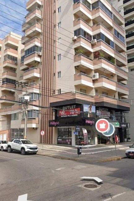 Loft Na Av. Meia Praia, Apartment